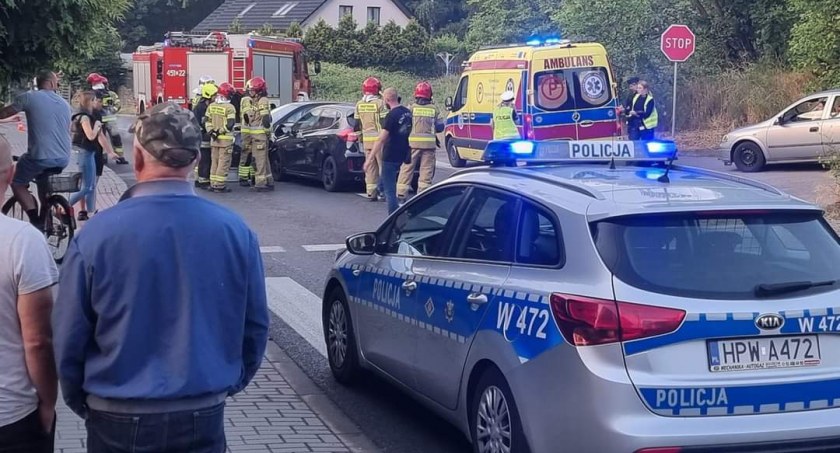 38-latka wymusiła pierwszeństwo i trafiła do szpitala 