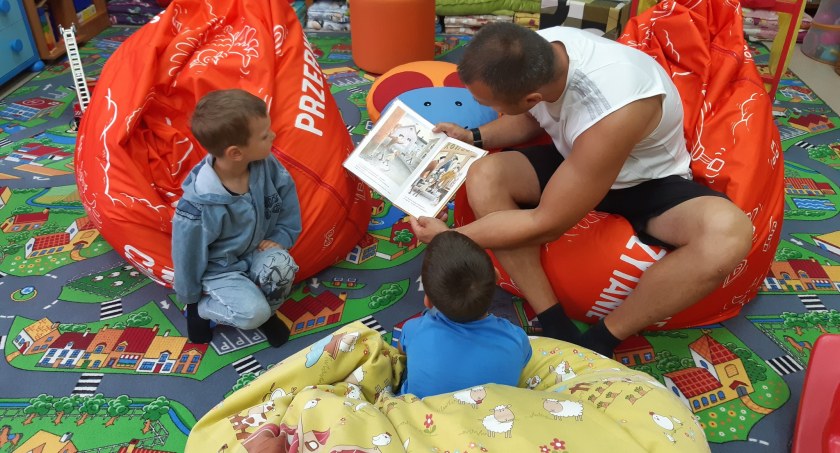 Tata też czyta [GALERIA]