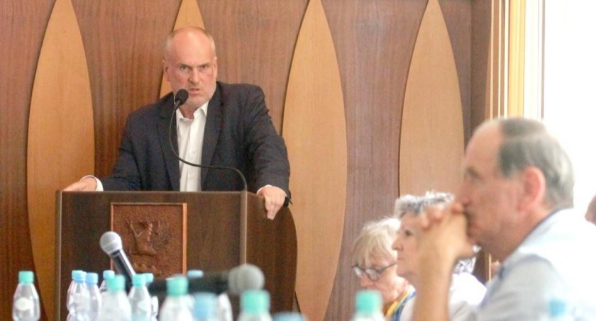 Czy Sawaryn otrzyma abolutorium? Początek sesji o godz. 10.00 [NA ŻYWO]