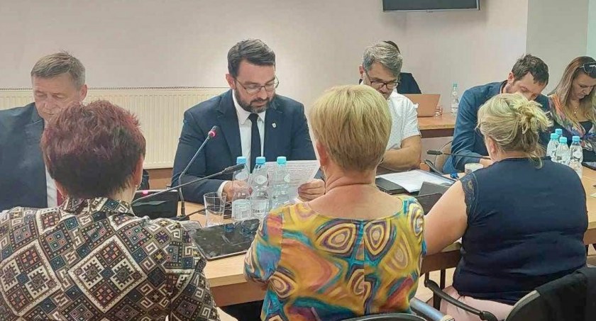 Dług gminy zmniejszył się o połowę