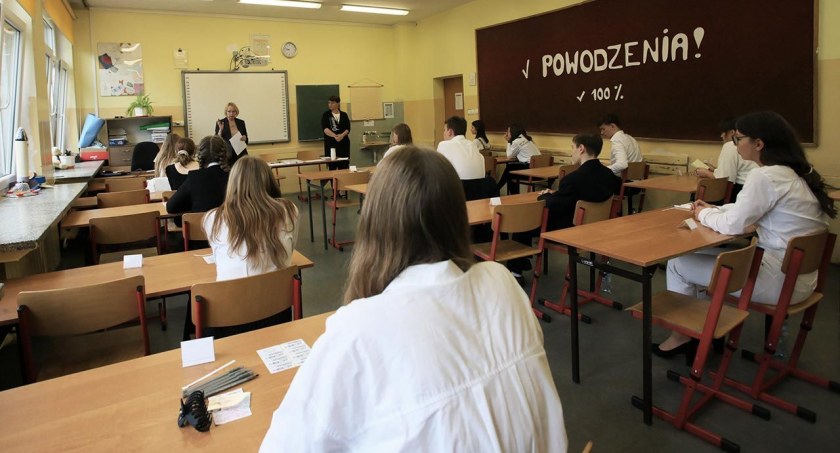 Podajemy wyniki egzaminu ósmoklasisty z matematyki. Tak wypadły nasze szkoły