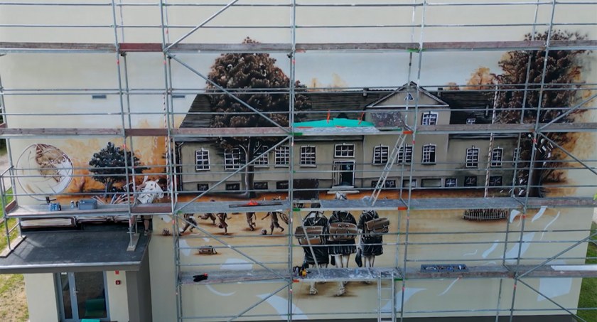 Mural w Krzywinie gotowy! / FILM