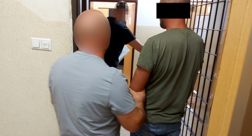 39-latek złapany na gorącym uczynku