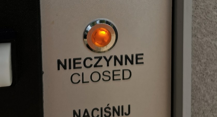 Dlaczego nie działa nowa toaleta w parku?