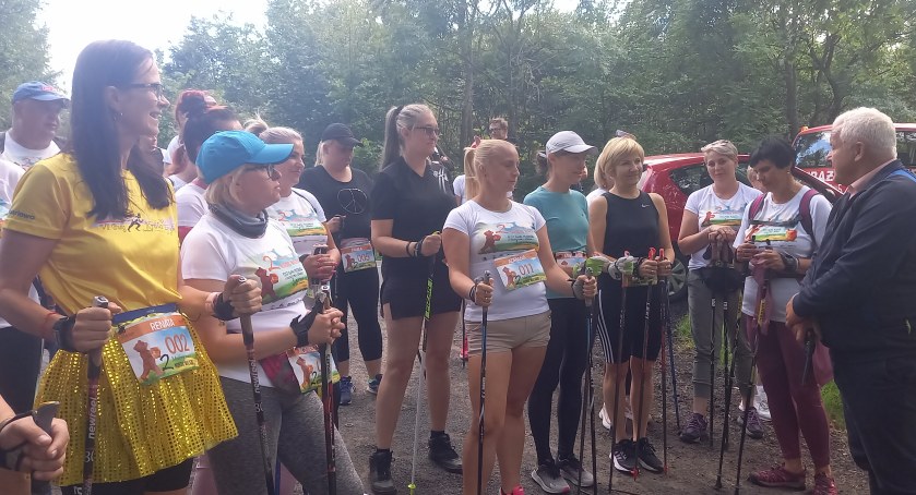 We wrześniu odbędzie się  III Miodowy Marsz Nordic Walking