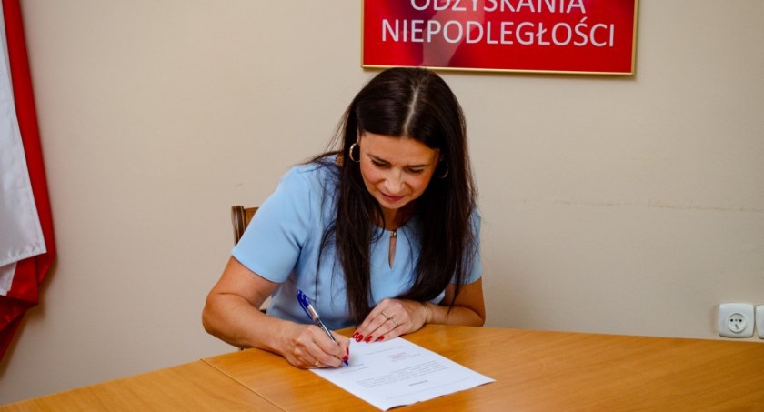 Kolejni nauczyciele z awansami [GALERIA]