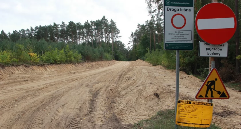 Przy Gajkach budują ogromną drogę leśną. Po co?