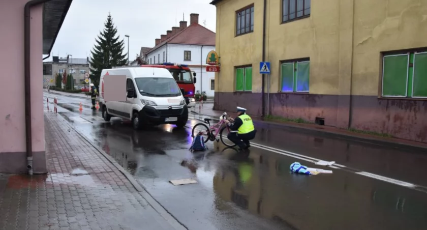 Kierowca potrącił 11-latkę. Trafiła do szpitala 