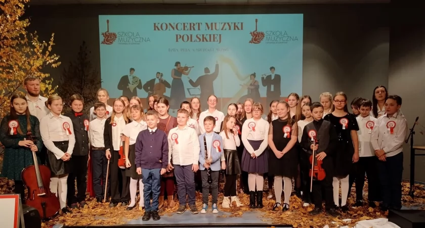 Młodzi gryfińscy muzycy zaprezentowali się na scenie [GALERIA]