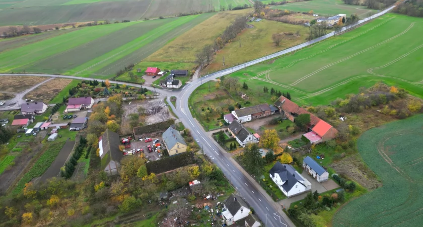 Marszałek chwali się inwestycją, starosta pisze o kolejnej [GALERIA]