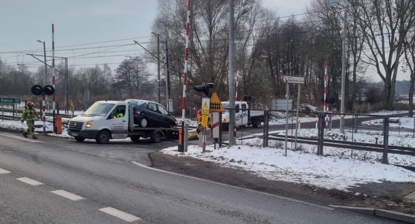 Laweta utknęła na przejeździe