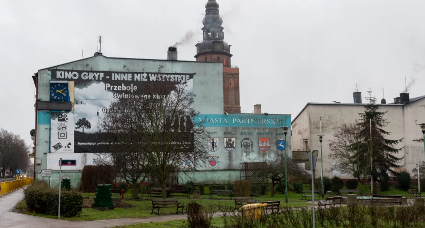 Świąteczny cud! Ściana wstydu ma przejść modernizację