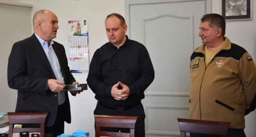 Wsparli strażaków nowym sprzętem [GALERIA]