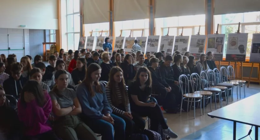 Uczniowie SP3 Gryfino mieli lekcję o rodzinie Ulmów [GALERIA]