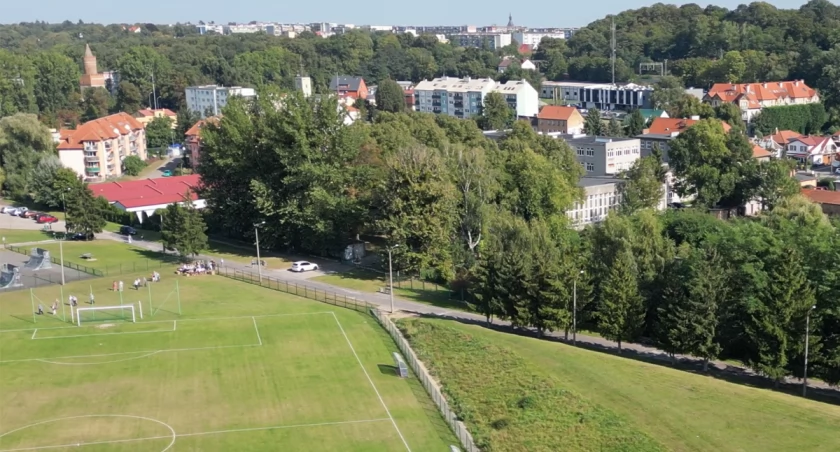 Czytelniczka: Zupełna ciemność na stadionie