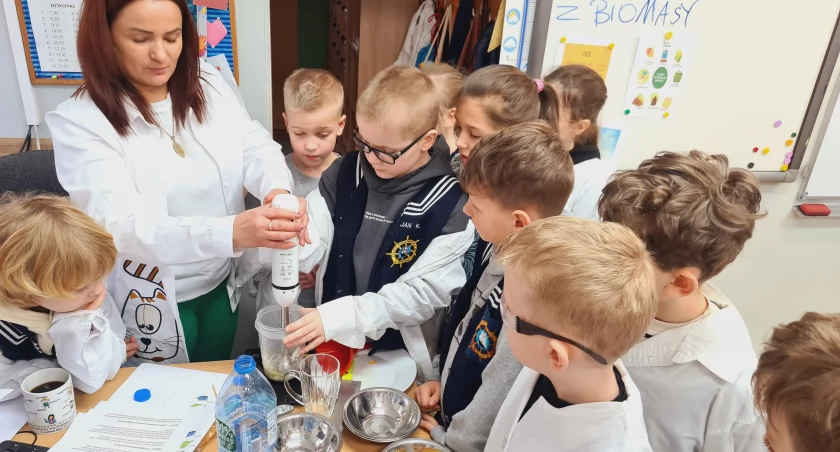 Łaziki z SP2 wiedzą już co znaczy OZE [WIDEO I ZDJĘCIA]