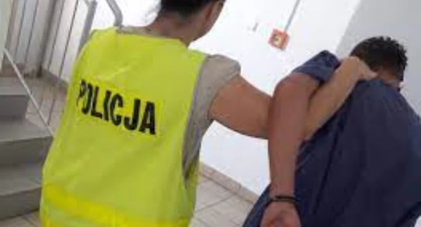 Jechał motorowerem. Miał ponad 2 promile