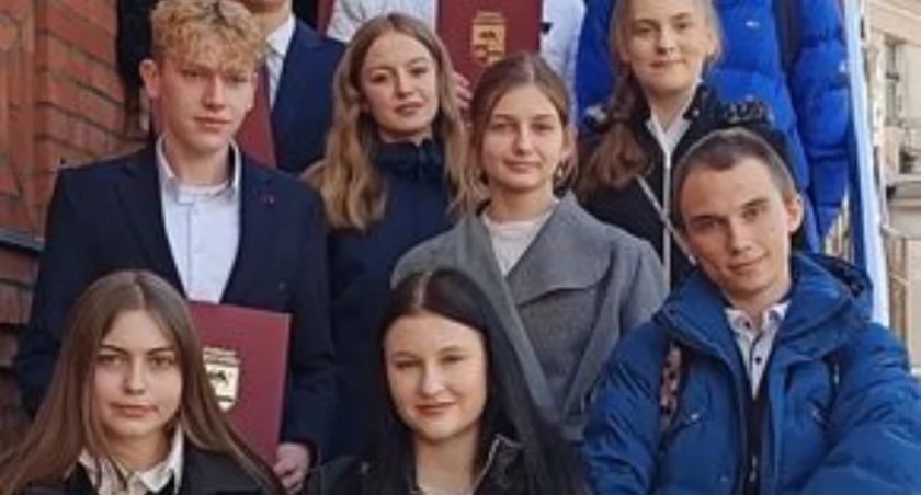 Gryfińscy i chojeńscy licealiści ze stypendiami 
