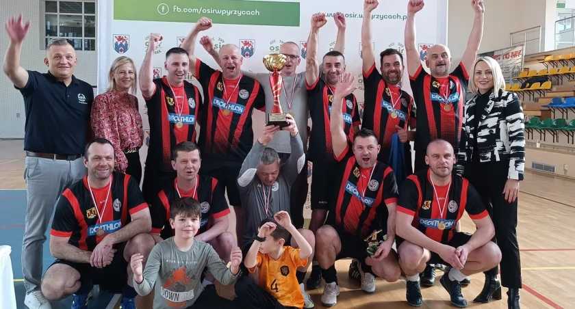 Oldboje Łabędzia Widuchowa mistrzami województwa! [GALERIA]