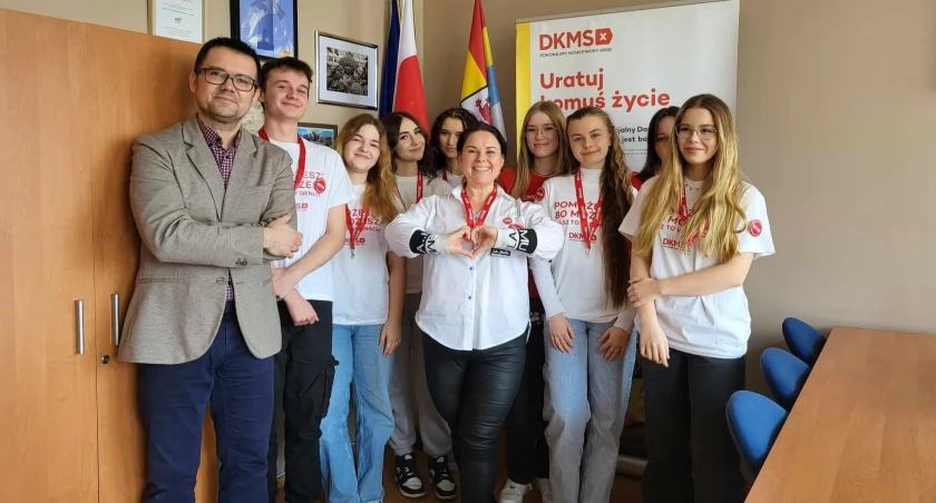 Komórkomania. Uczniowie ZSP Gryfino zapraszają na jutrzejszą akcję [WIDEO]