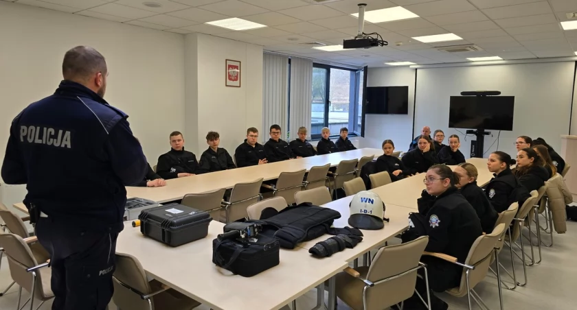 Policja otworzyła się dla chętnych do podjęcia służby [GALERIA]