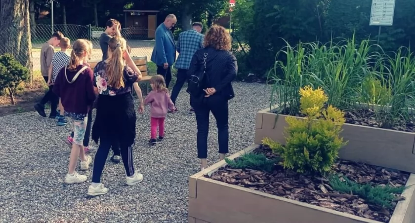 W Wirowie powstał ogród, który jest przyjazny zarówno mieszkańcom, jak i pszczołom [GALERIA]