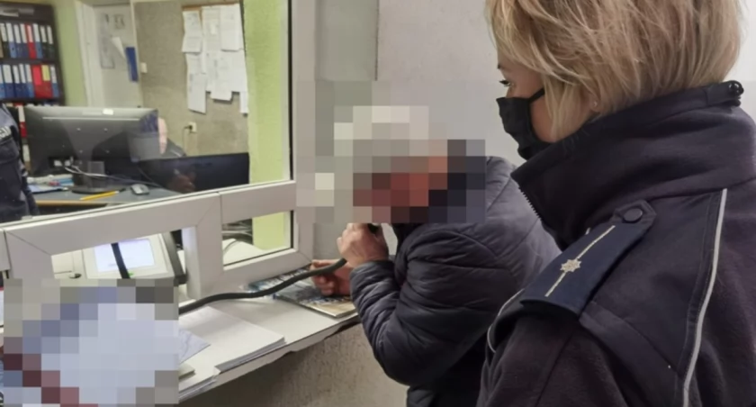 79-latek miał ponad 2 promile, gdy prowadził swojego opla