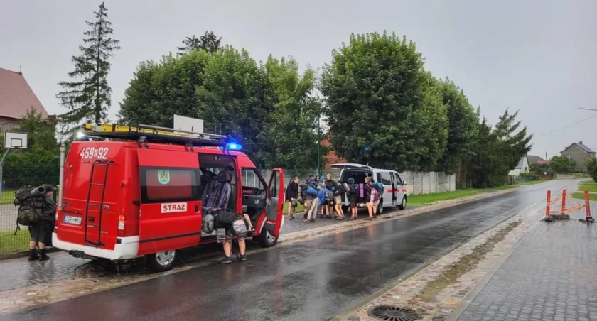 Strażacy ewakuowali harcerzy. Istniało zagrożenie zdrowia i życia 
