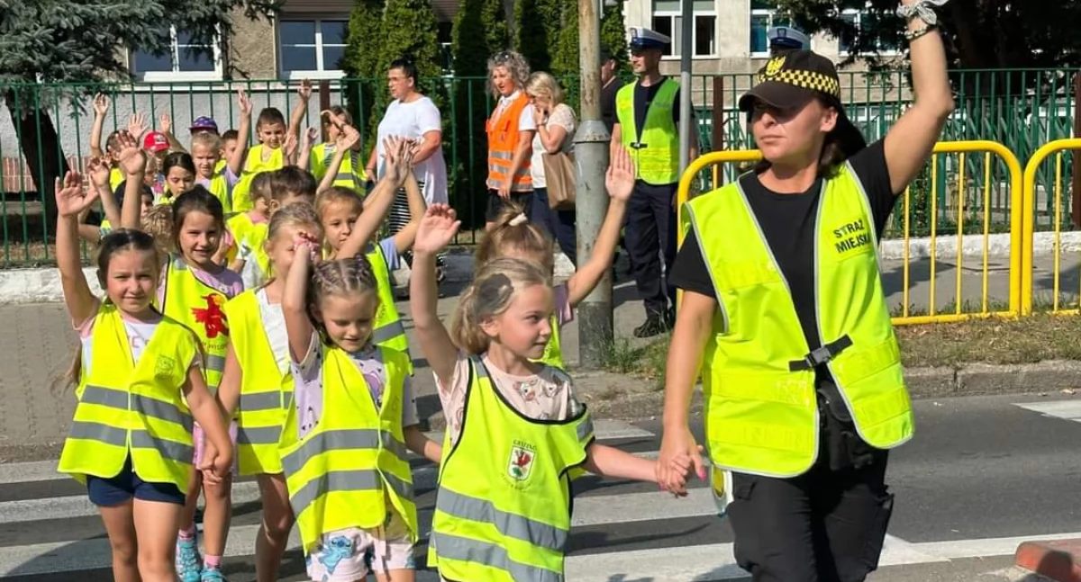 Wybrali bezpieczną drogę do szkoły [GALERIA]