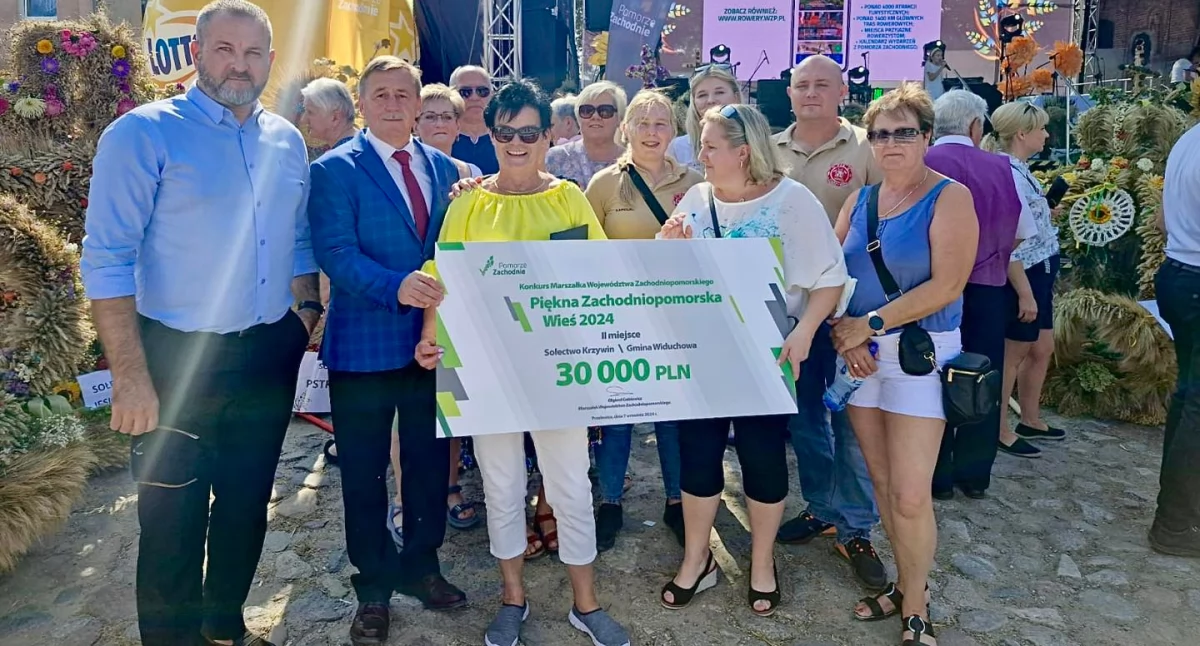 Wielki sukces Krzywina. Jest drugą najpiękniejszą zachodniopomorską wsią! [GALERIA]