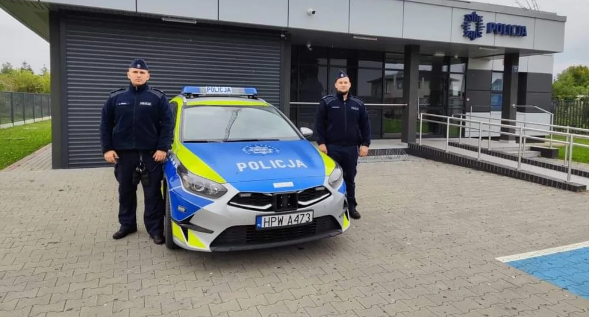 Starszy mężczyzna leżał na rozwalającym się pomoście. Został uratowany