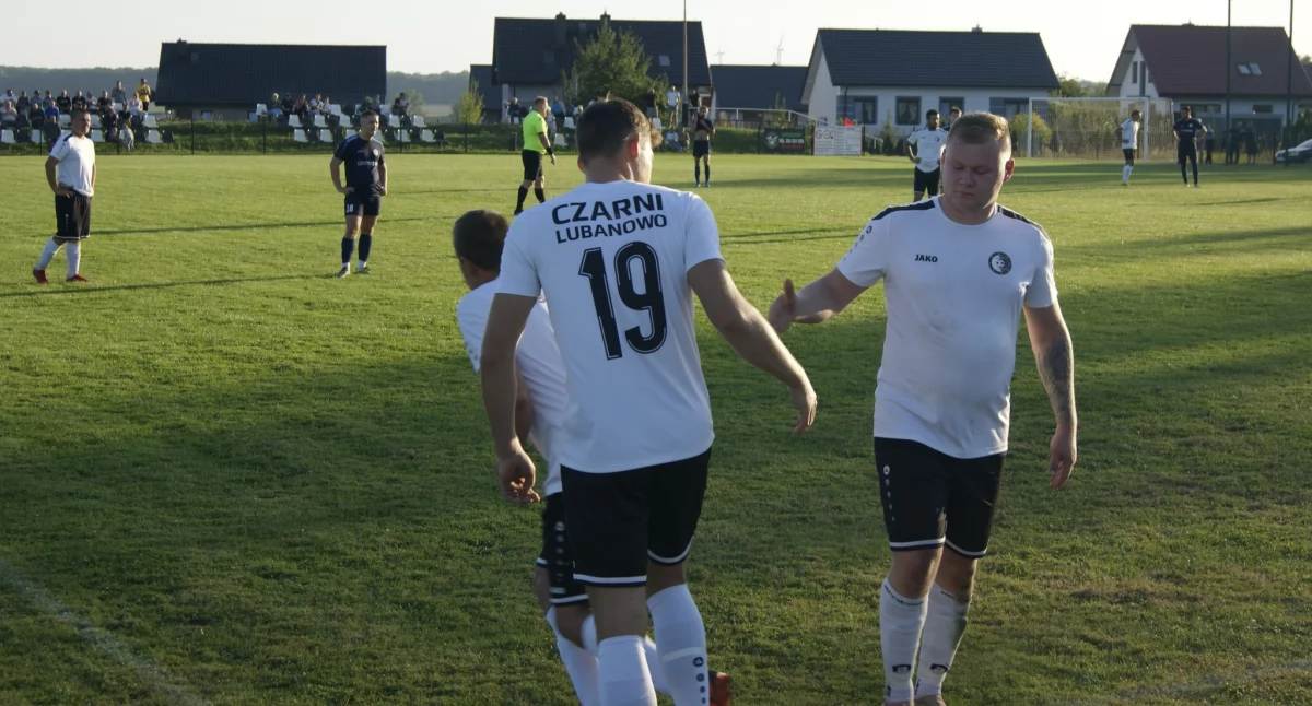 Ciekawe mecze w A-klasie. I B-klasowe derby bańsko-czarnówkowe [ROZKŁAD JAZDY]