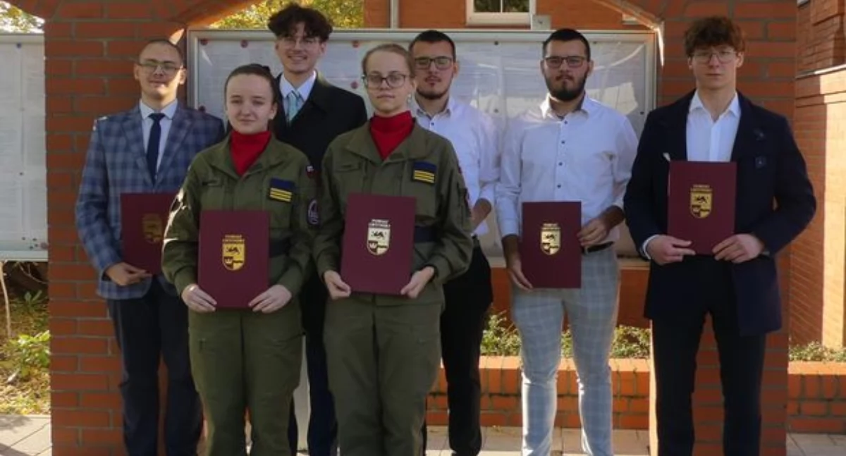 Prezentujemy stypendystów z ZSP w Chojnie