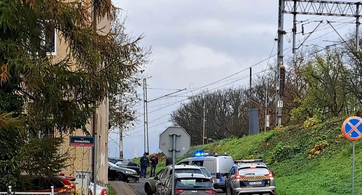 Kolizja drogowa przy dawnej komendzie. Kilka uszkodzonych aut [ZDJĘCIA]