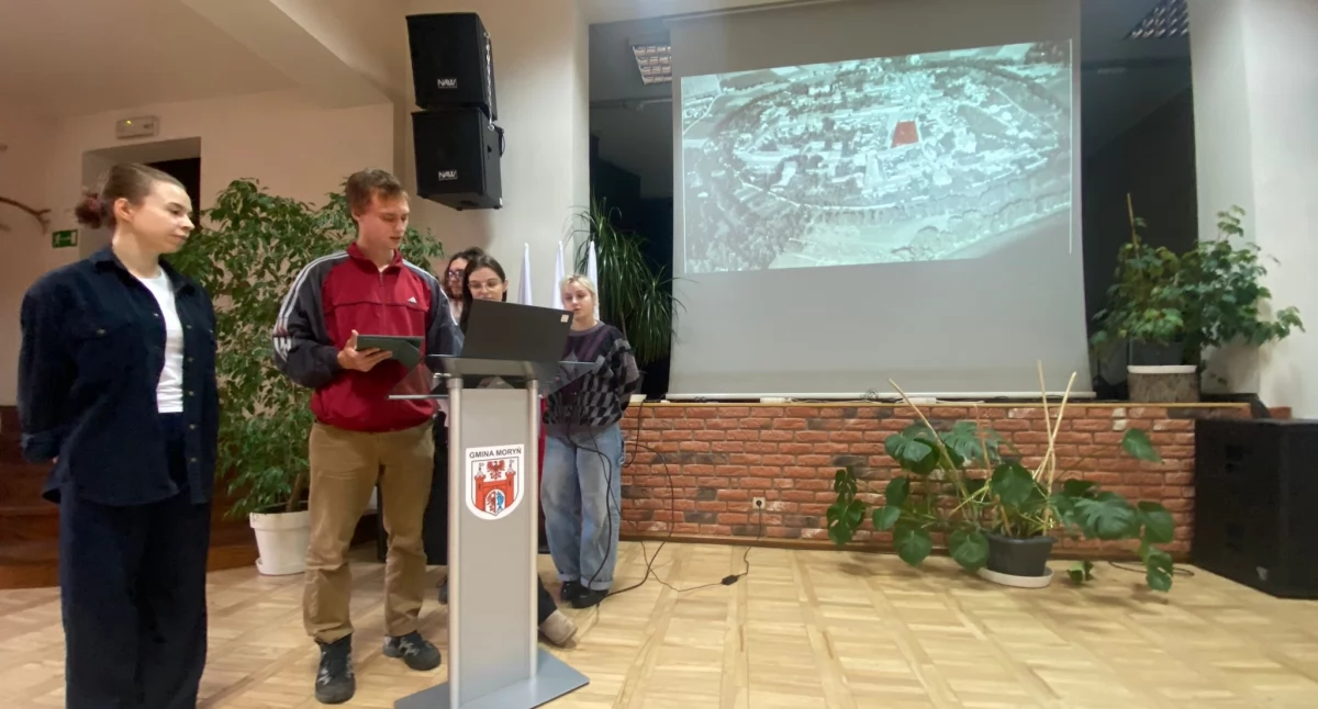 Studenci zaprezentowali pomysły na zagospodarowanie przestrzeni Starego Miasta