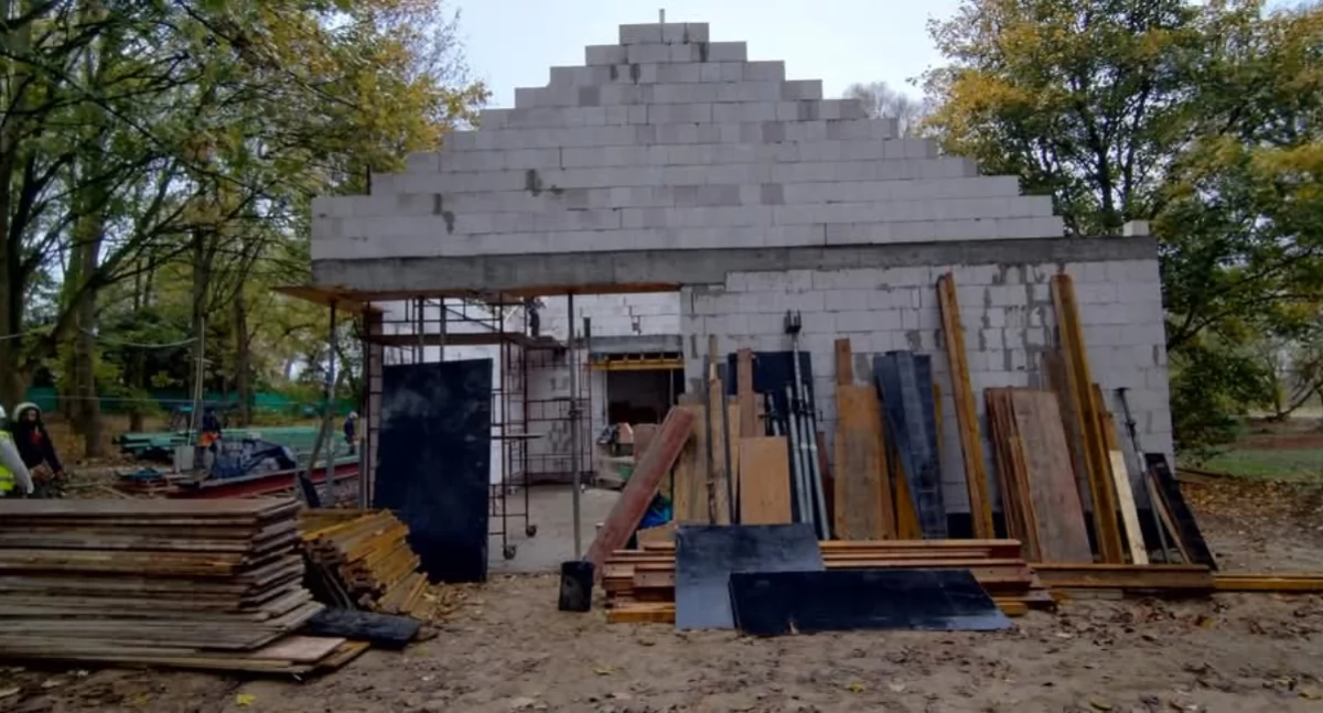 Świetlica wiejska rośnie jak na drożdżach! [GALERIA]