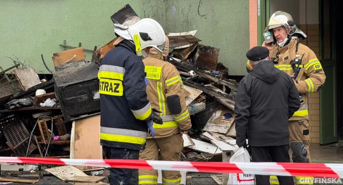 Podczas pożaru ewakuowano 11 osób, 8 trafiło do szpitala