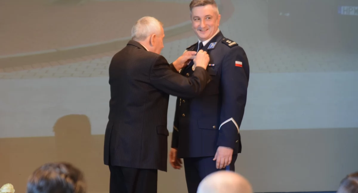 Samorządowcy i podwładni pożegnali odchodzącego komendanta [GALERIA]
