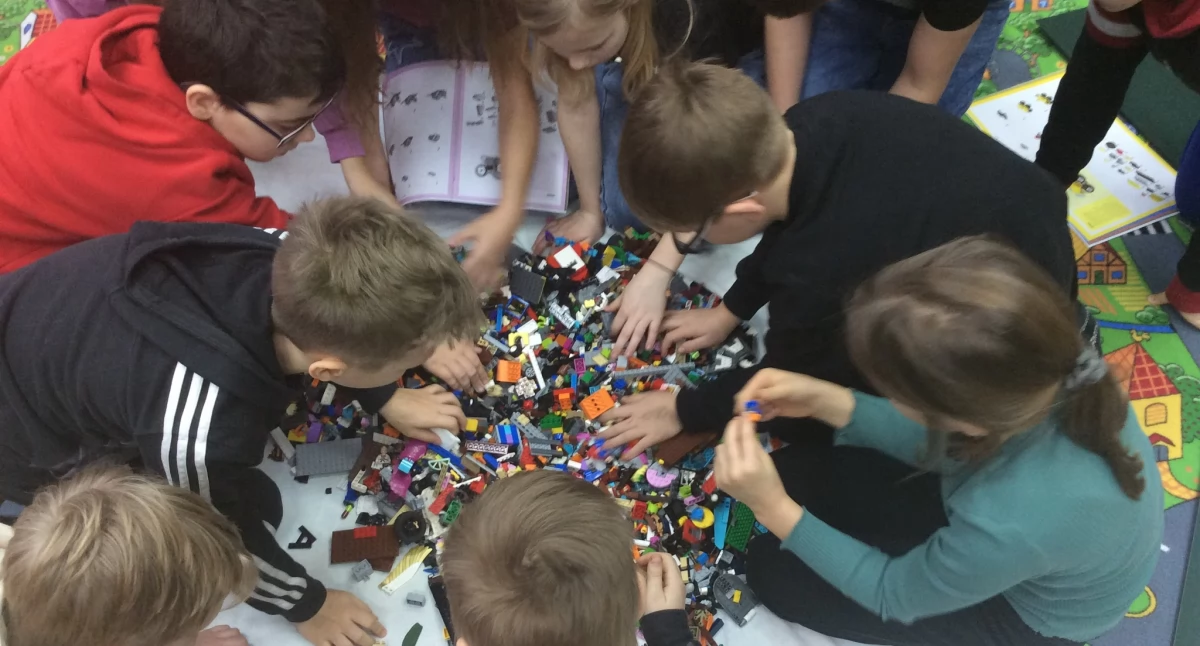 Gryfińska biblioteka świętowała Dzień Lego [GALERIA]