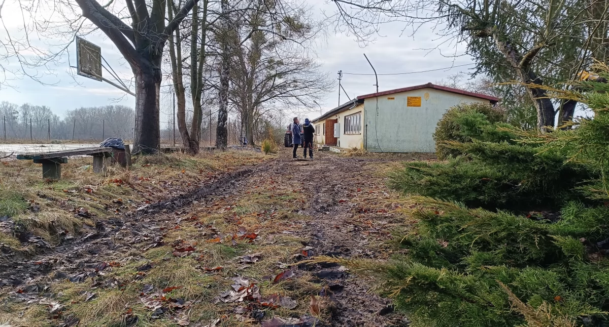 Przebudowują budynek szkoły na mieszkania socjalne