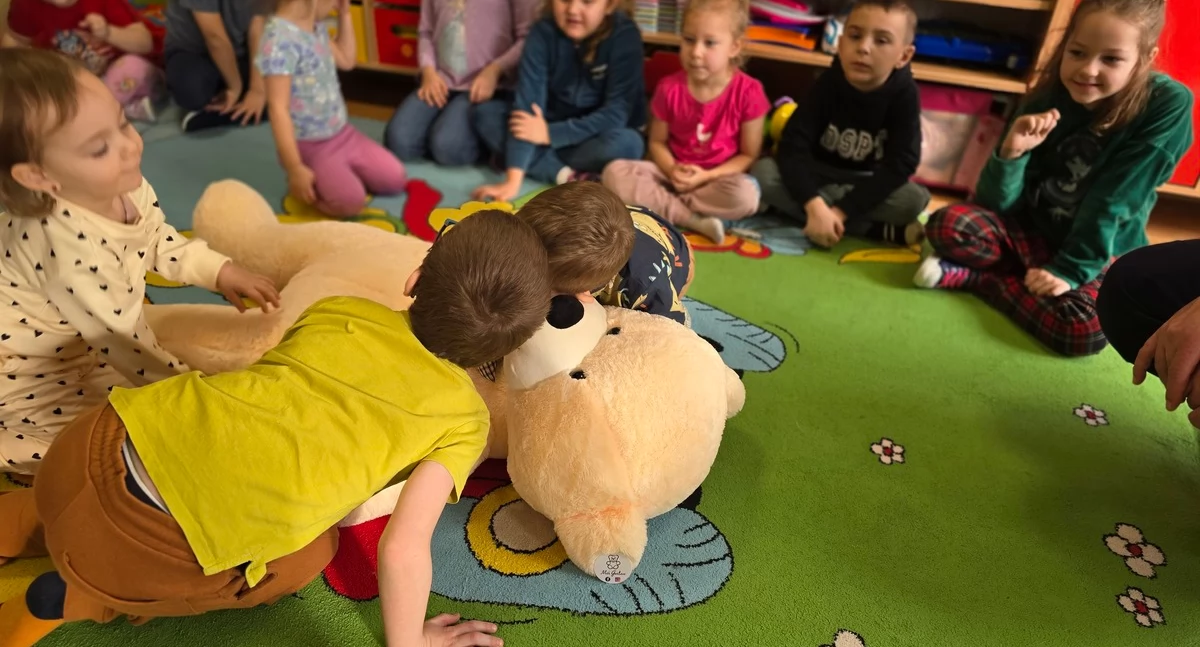 Miś Gustaw mówił przedszkolakom o pierwszej pomocy [GALERIA]