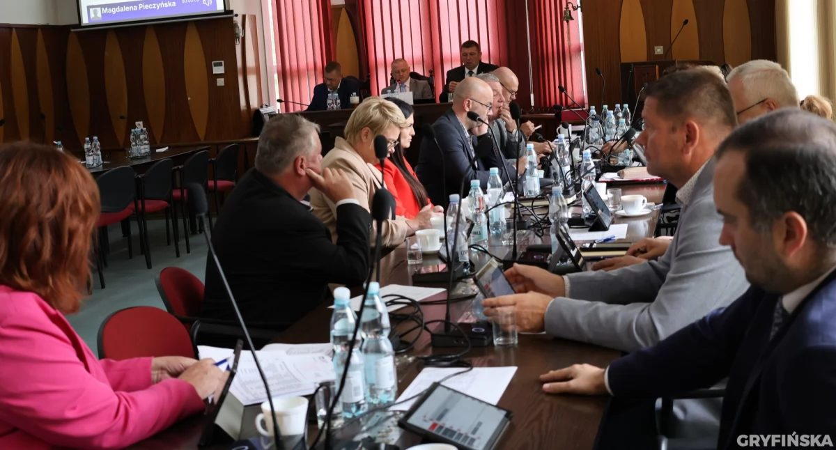 Większośc radnych chce dalej rozmawiać z ministerstwem