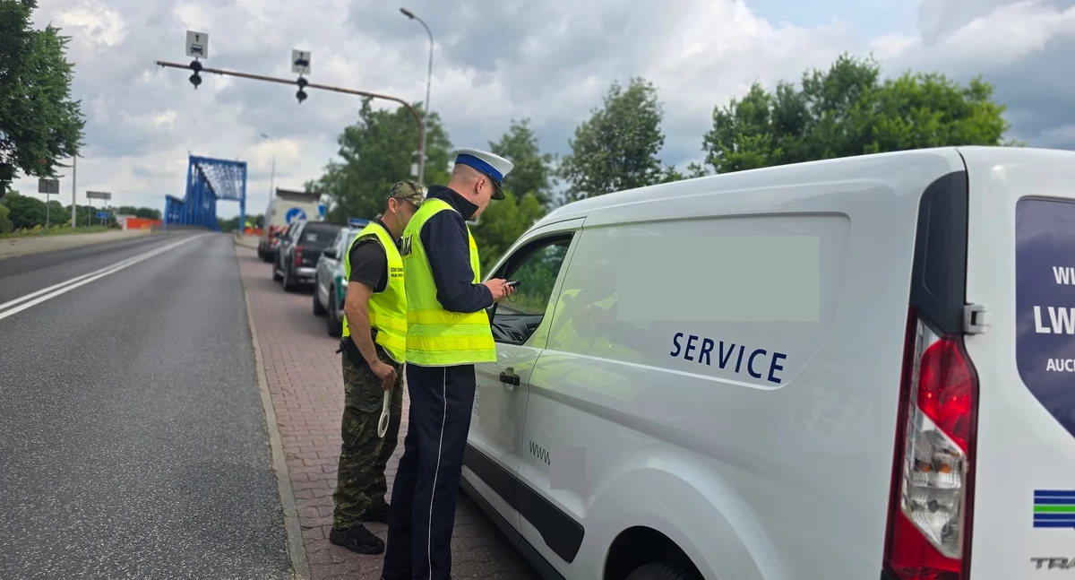 Również policjanci patrolują gryfiński odcinek granicy [GALERIA]