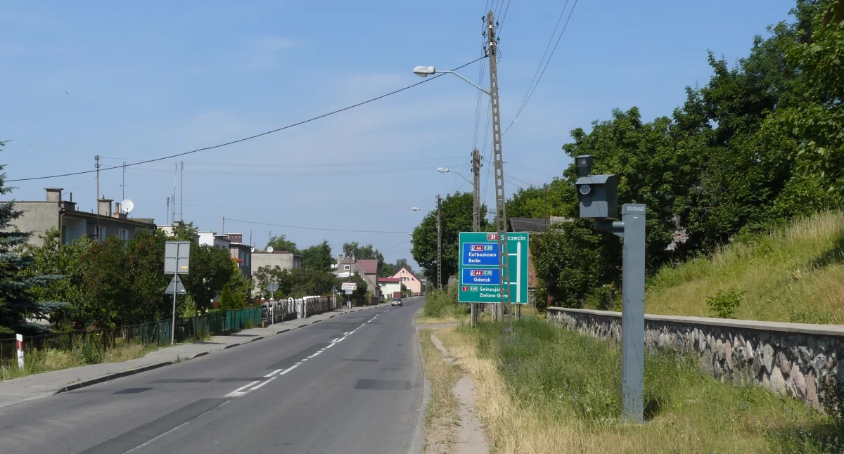 LIST DO REDAKCJI. Robią samochodowe wyścigi