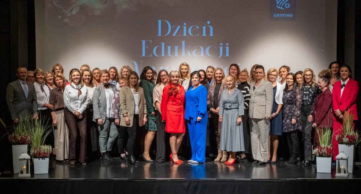W Gryfińskim Domu Kultury odbyły się gminne obchody Dnia Edukacji Narodowej [GALERIA]
