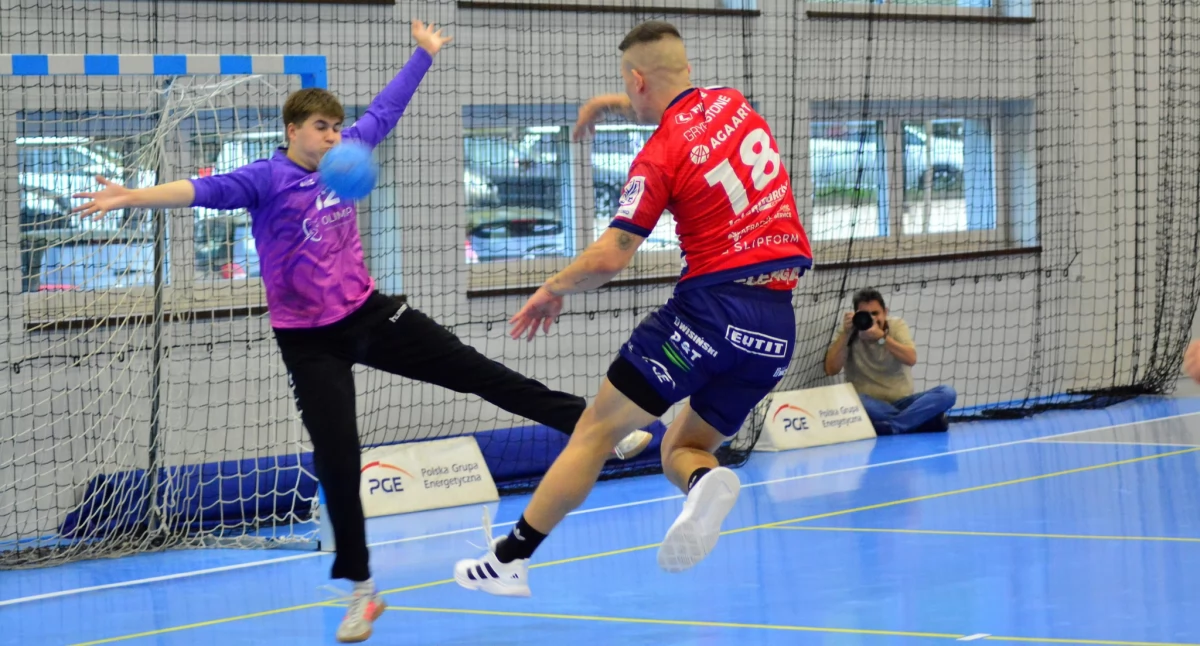 PGE KPR Gryfino walczył, ale przegrał z liderem