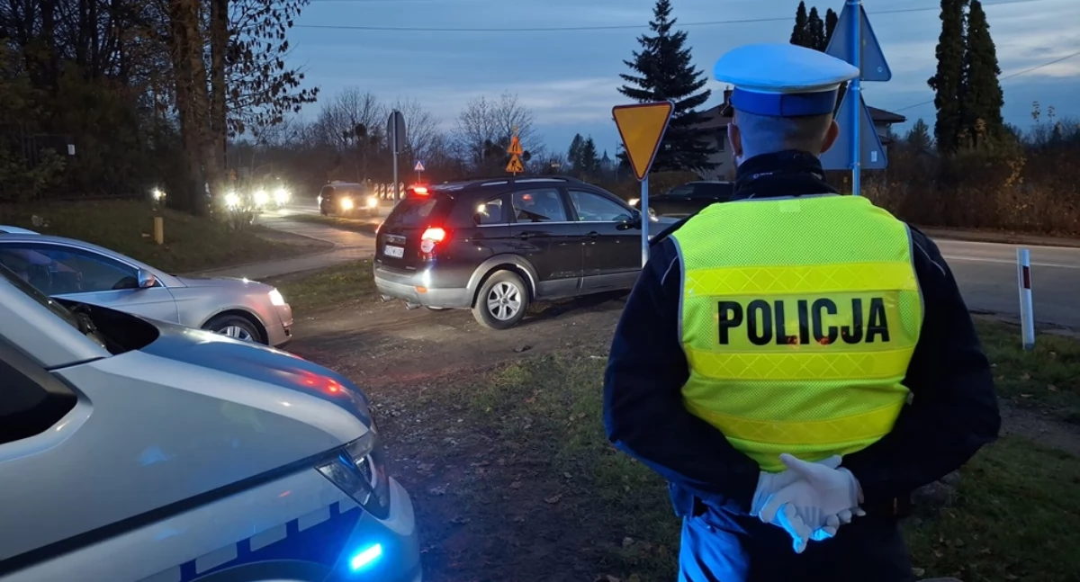 1-2 listopada: Dziesięć wypadków, jedna osoba zmarła [BILANS]