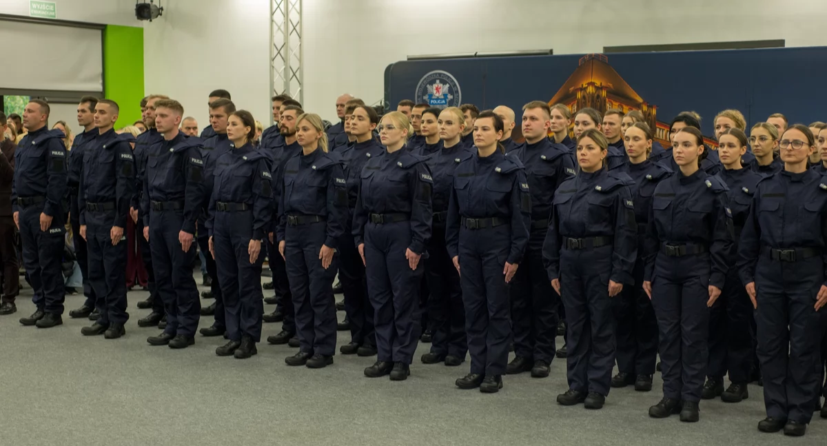 Nowi policjanci wstąpili do służby. Niektórzy trafią do naszego regionu