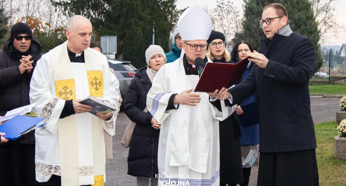 Uroczystość poświęcenia Grobu Dzieci Utraconych 