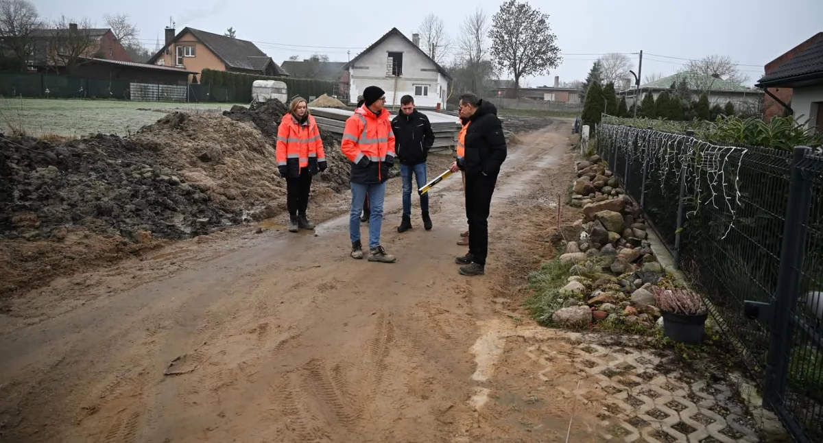 Rozpoczęła się przebudowa drogi dojazdowej do oczyszczalni ścieków [GALERIA]
